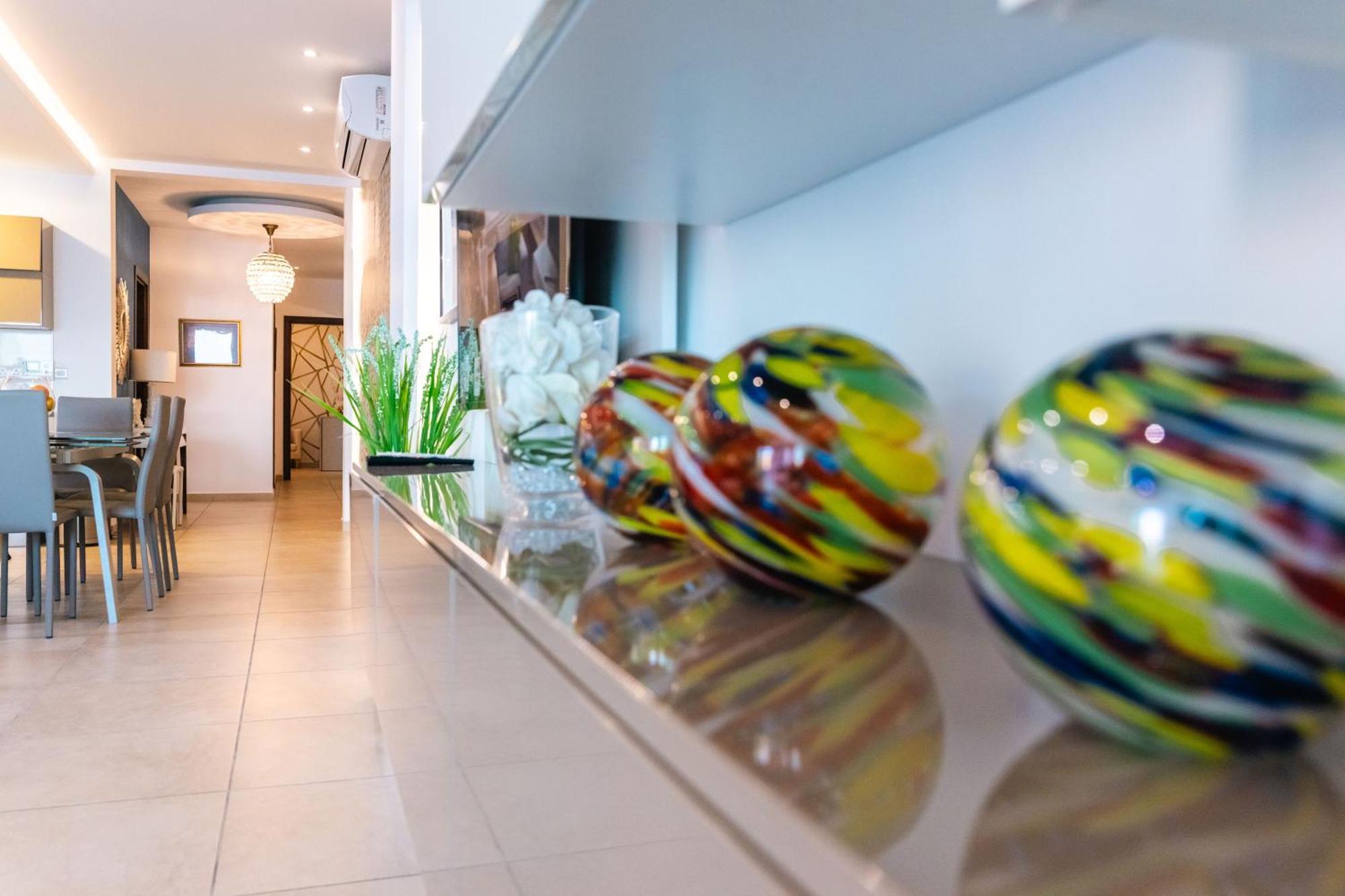 Luxury Seafront 3Br With Pool By Arcobnb Sliema Exteriér fotografie